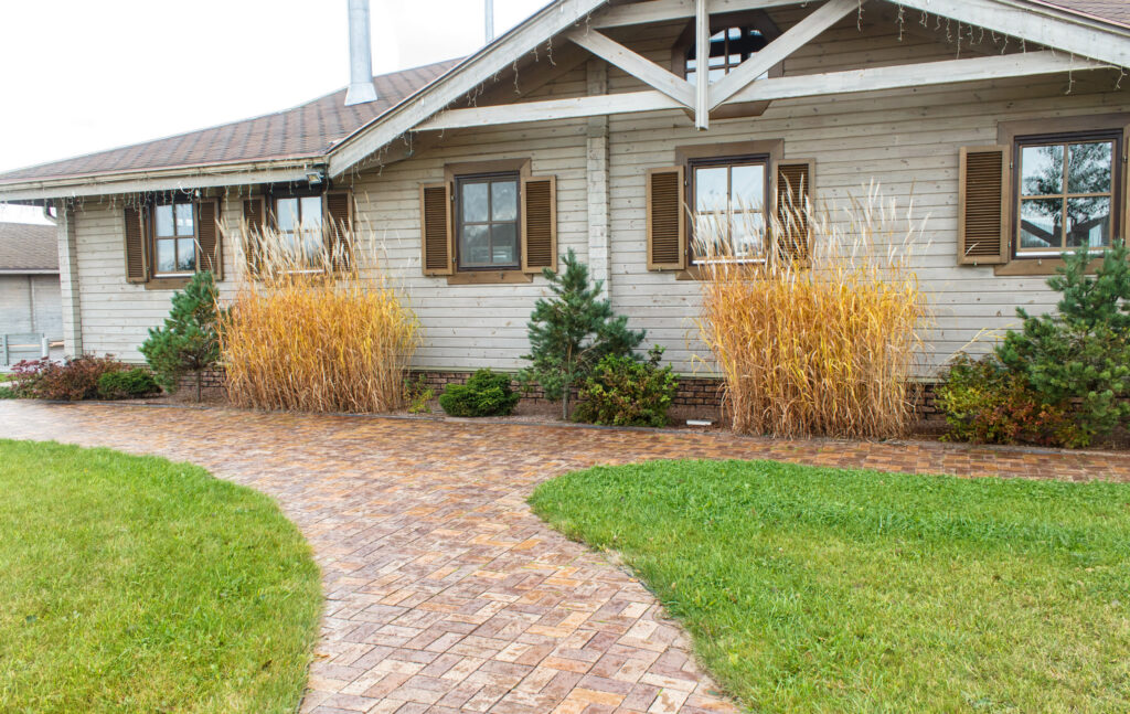 9 Genius Tips for Staging Home Staging on a Budget
